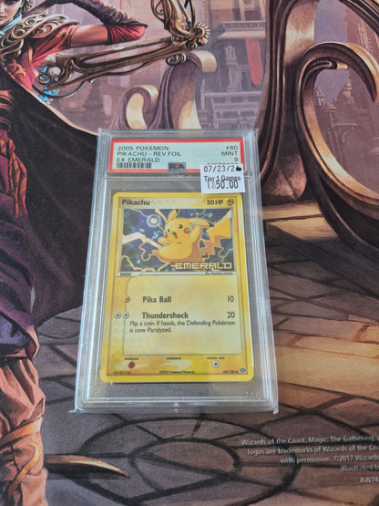 PIKACHU-REV.FOIL EMERALD 2005 POKEMON EX EMERALD PSA MINT 9