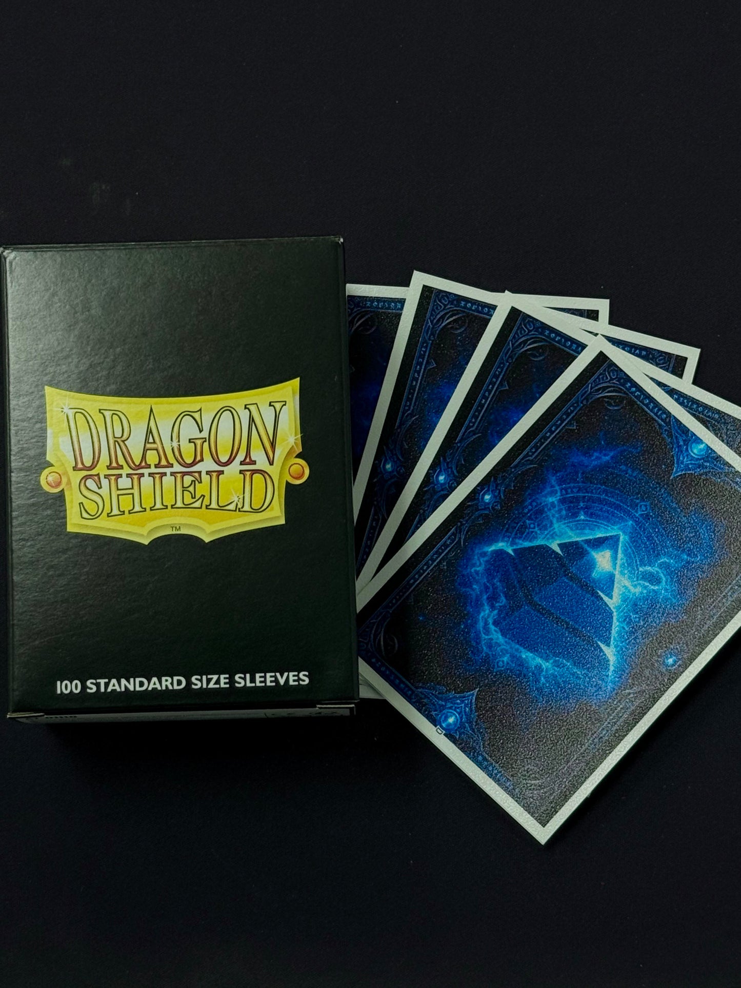 Tier 1 Sleeves - Dragon shield (store exclusive)